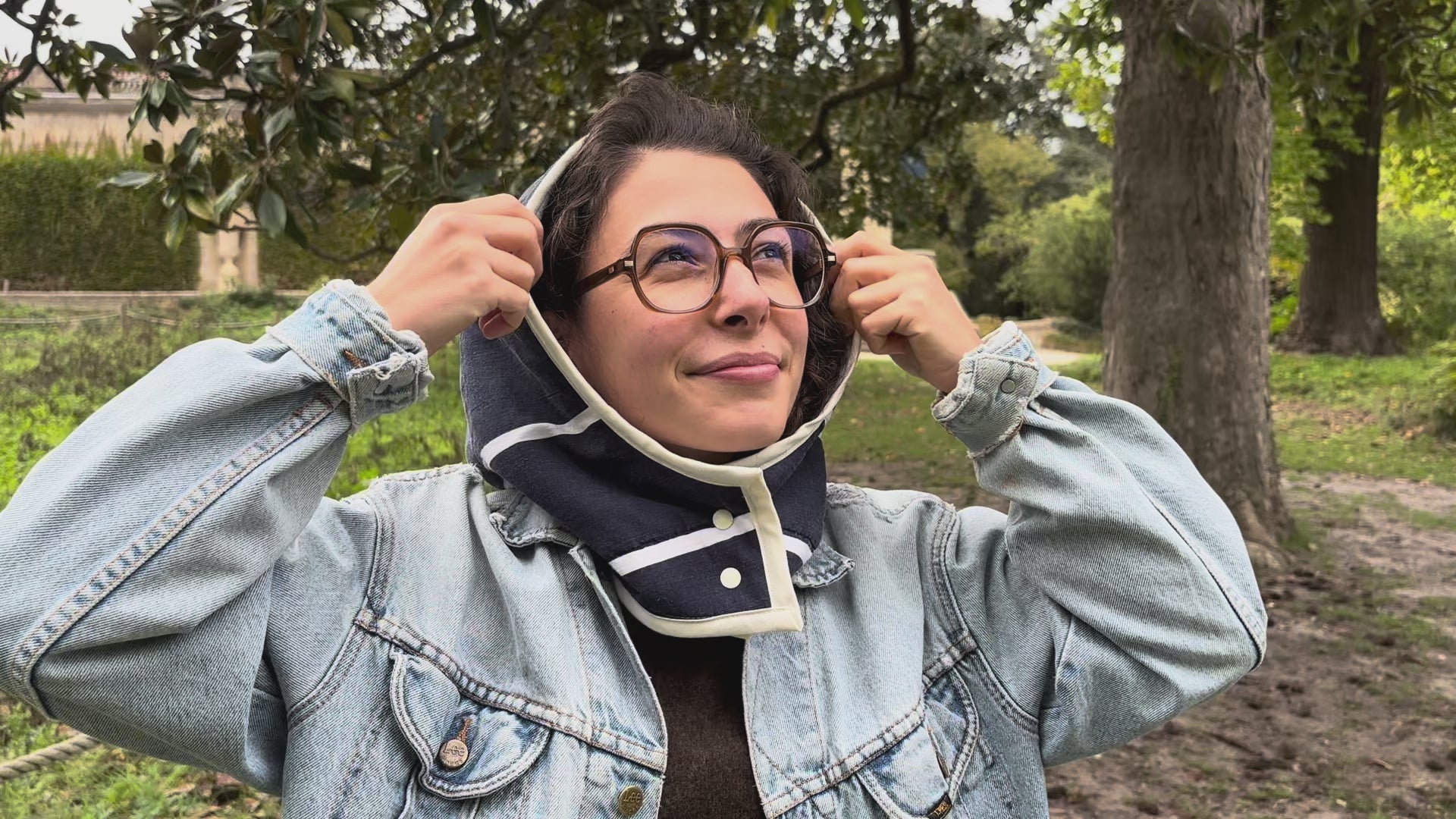 Cagoule bleue marine en duvet vintage