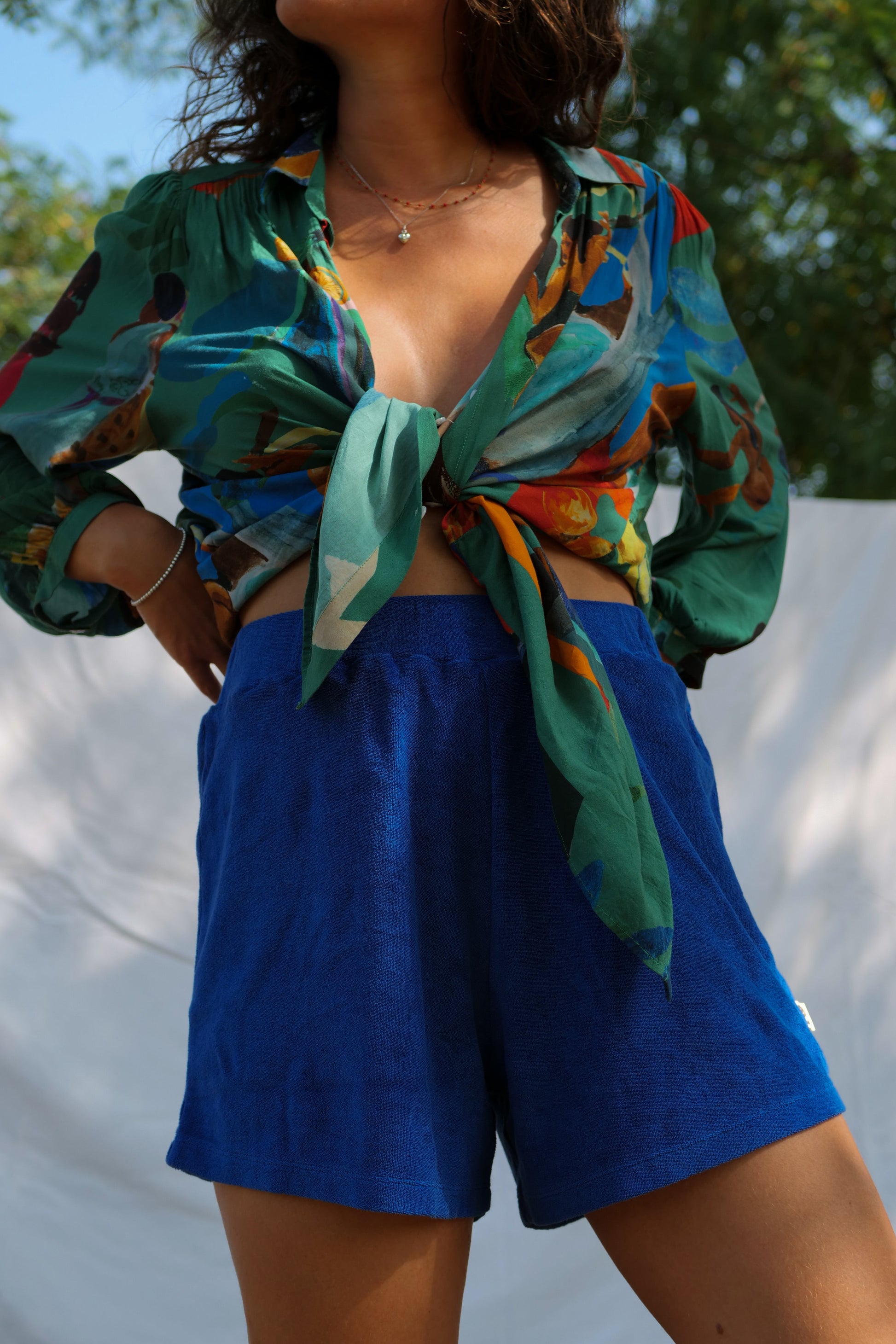 short large pour femme bleu électrique, en coton éponge biologique 